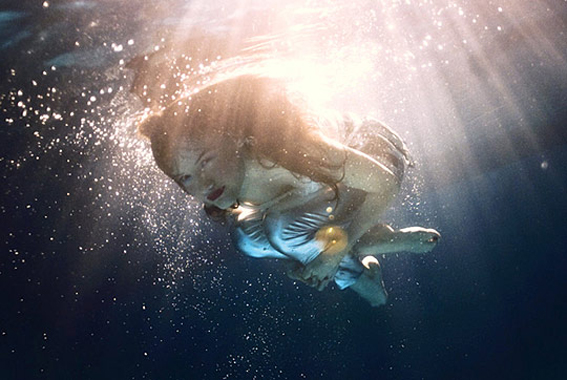 001-underwater-people-photography