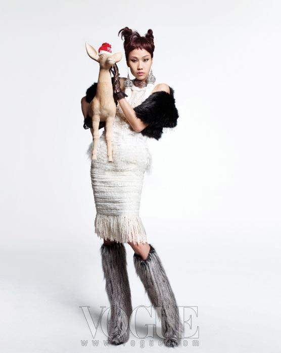 Christmas-Editorial-Vogue-Korea-December-2010-5