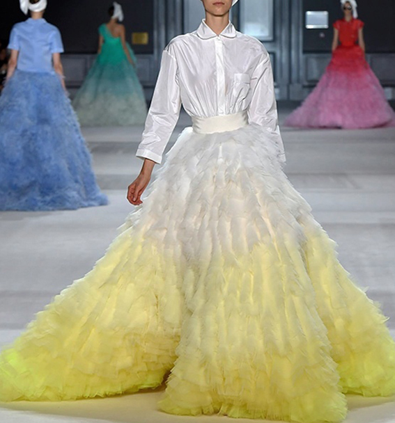 A fairytale ball gown by Giambattista Valli - I Love Green Inspiration